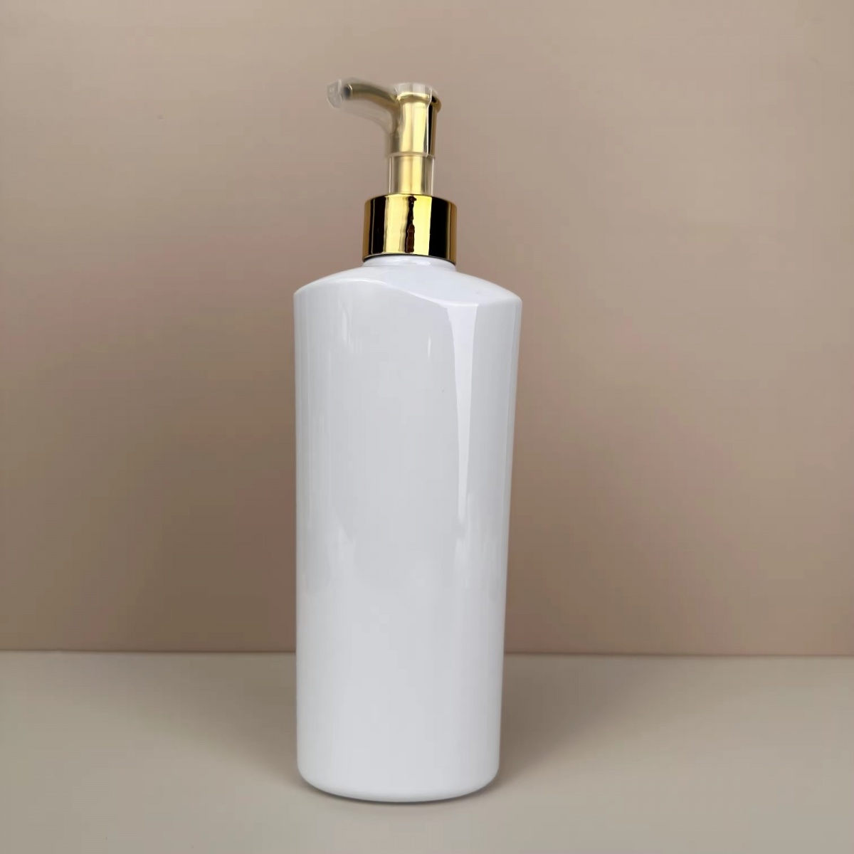 Wash Conditioner Bottle with Pump Sprayer
